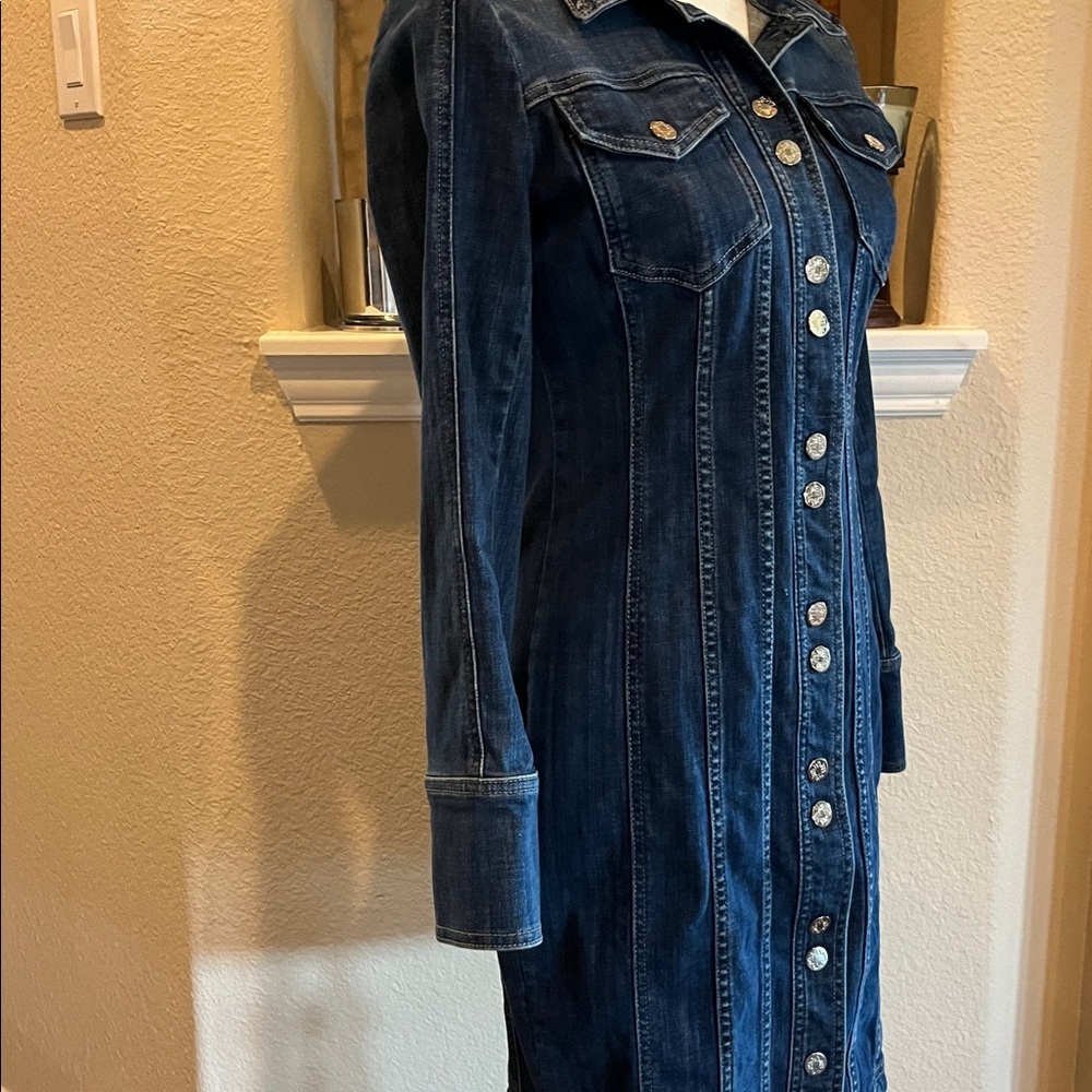 White House Black Market Snap Up Denim Midi Skirt Size 2 - Picture 2 of 16